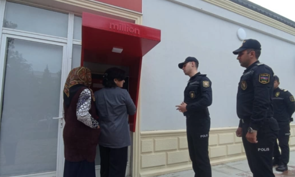 Bank kartlarından oğurluq halları artıb: Qarşısını necə almalı?