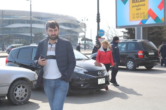 1 manatlıq taksi sürən 50 yaşlı qadın: "Günə 120 manat qazana bilirəm"- VİDEOREPORTAJ/ FOTOLAR