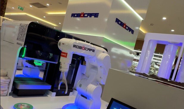 Bakıda ilk RoboCafe