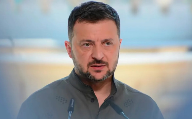 Zelenski: Ukrayna dənizdə dronlarla müdafiə xətti yaradacaq