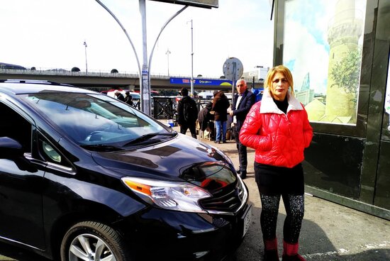 1 manatlıq taksi sürən 50 yaşlı qadın: "Günə 120 manat qazana bilirəm"- VİDEOREPORTAJ/ FOTOLAR