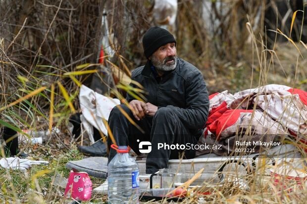 Bakıda qardaşı ilə problemi olan şəxs 20 gündür küçələrdə gecələyir