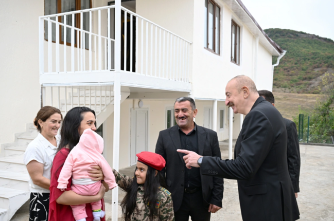 İlham Əliyev Xocalı rayonunun Seyidbəyli kəndində olub