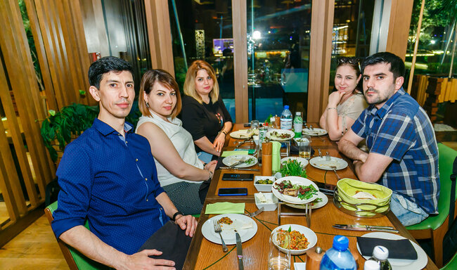 Norm Sement mətbuat nümayəndələri üçün iftar süfrəsi təşkil edib