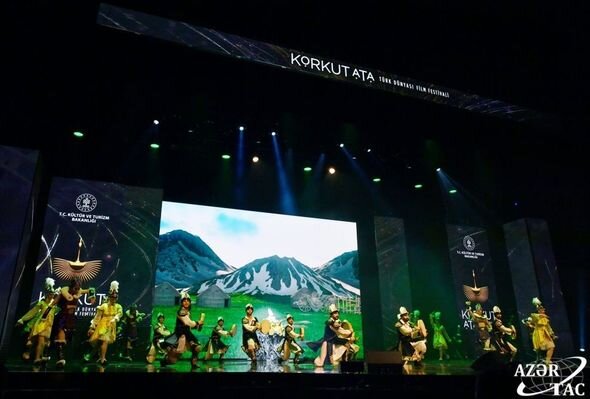 Arzu Əliyevaya Türkiyədə mükafat verildi - FOTOLAR