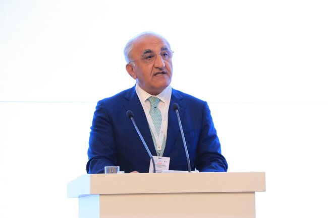 V İqtisadiyyat və İdarəetmə Sahəsində Tədqiqatçıların Beynəlxalq Elmi Konfransı keçirilir