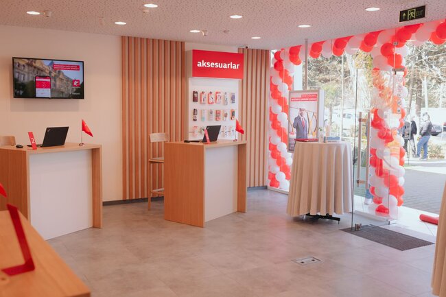 Lənkəran şəhərində yeni Bakcell mağazası açıldı - FOTOLAR