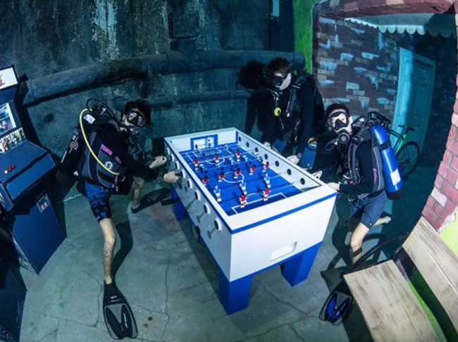 Dünyanın ən dərin hovuzu harada YERLƏŞİR?- FOTOLAR