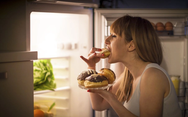 İynəsiz, həbsiz arıqlama: Aclığı azaldan dörd effektiv üsul