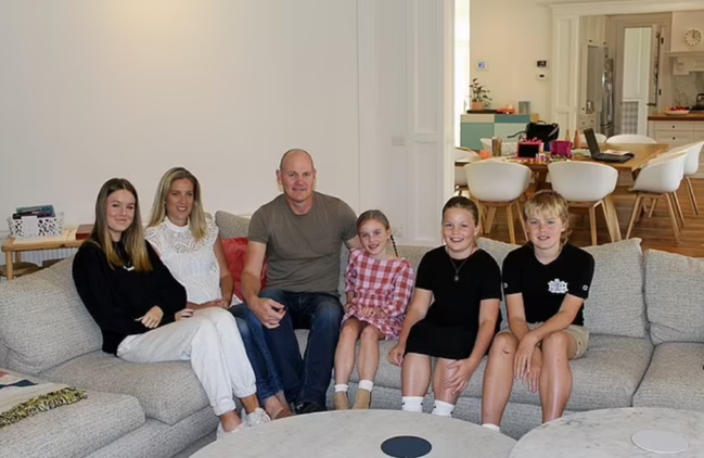 8 yaşlı qız 1 milyona ev aldı - bunu necə etdi