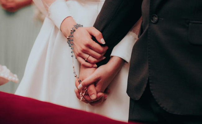 DƏHŞƏT: Gəlin toydan 16 gün sonra bütün qızılları götürüb QAÇDI - VİDEO