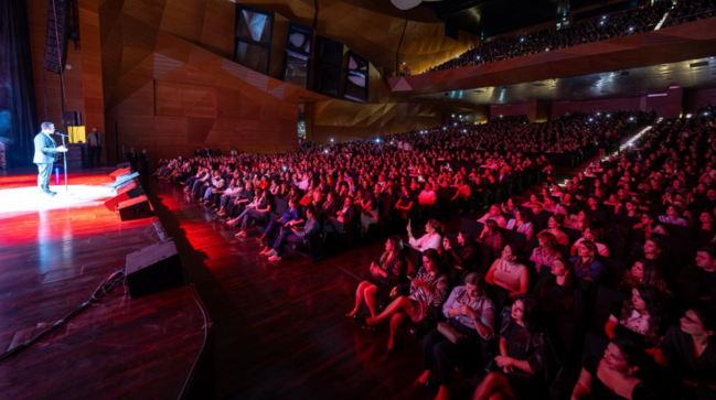 Eyyub Hüseynzadənin təşkilatçılığı ilə möhtəşəm Özcan Dəniz gecəsi - VİDEO- FOTOLAR