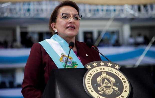 Honduras prezidenti ABŞ ilə bağlı qərarını ləğv edib