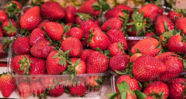 Bakıda satılan "dinozavr çiyələyi": TƏCİLİ TƏDBİR GÖRÜLMƏLİDİ - VİDEO