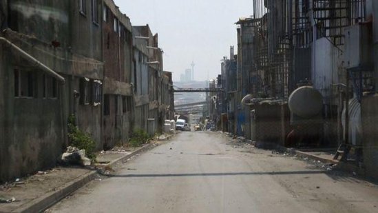 ŞOK ARAŞDIRMA : Qaçqın uşaqlar tanınmış brendlər üçün paltar tikirlər - FOTO