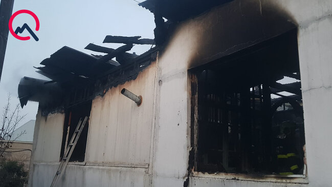 Göyçayda iki ev birdən yandı - Fotolar