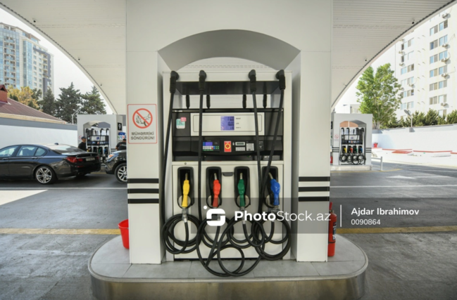 Azərbaycanda Ai-92 markalı benzin 5 qəpik, dizel 10 qəpik BAHALAŞIR
