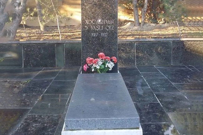 Şəhidlər xiyabanında dəfn olunan naməlum beş yaşlı uşağın meyit qalıqları ekshumasiya edilib