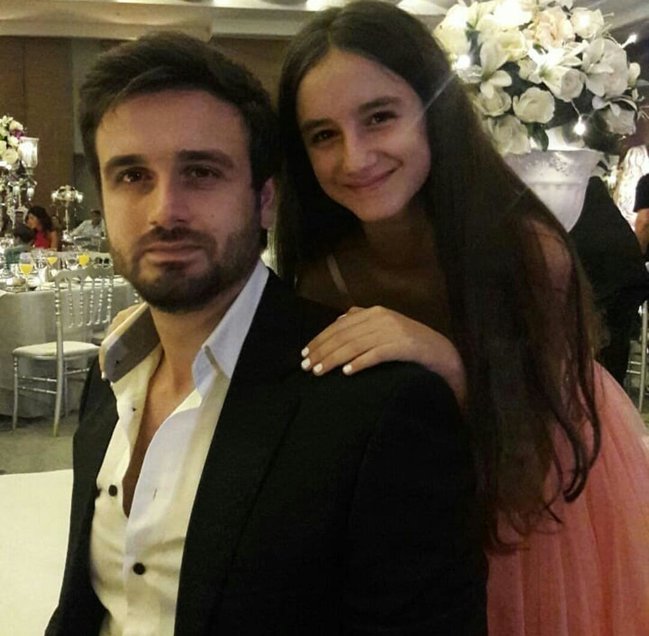 Bu da Məlahət Abbasovanın əri və övladları - FOTOLAR