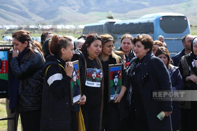 Xocalıda qalıqları aşkarlanan 7 nəfərin dəfn mərasimi keçirilib - FOTO