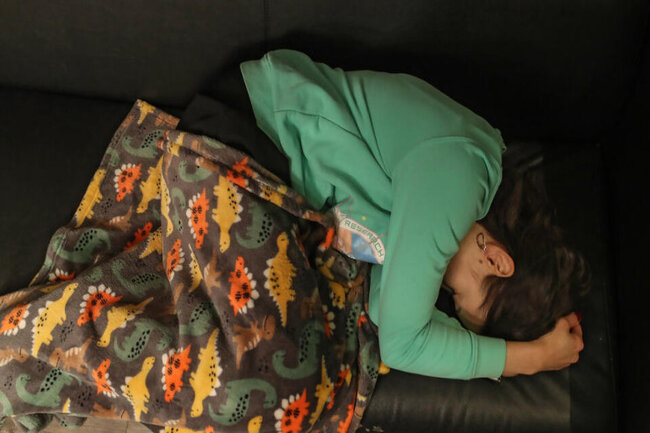 Gənc qadının ürəyi 8 dəqiqə dayandı: Gördüklərini DANIŞDI