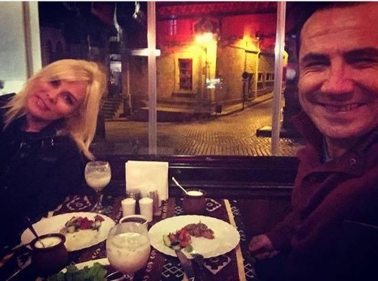 Ferhat Göçer sevgilisi ilə Bakıda