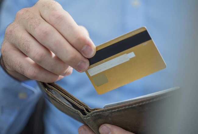 Kartla ödəniş edənlərə PİS XƏBƏR