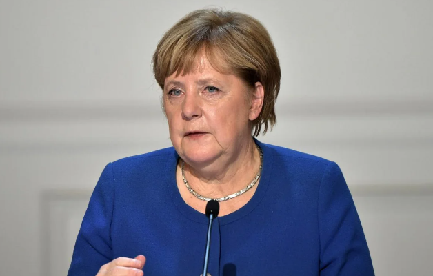 Angela Merkel: "Almaniyanın növbəti prezidenti qadın olmalıdır"