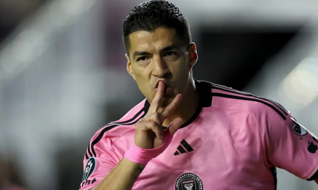 Luis Suares 6 oyunluq cəzalandırılıb