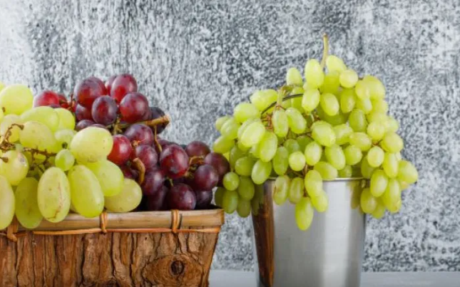 Qış üçün üzümü necə dondurmaq olar?