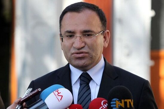 Türkiyəli nazir: "Bu gün xalq gələcəyimiz üçün qərar verəcək"