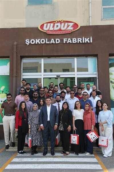 Pakistanlı MBA tələbələri "Ulduz" şokolad fabrikində istehsalat turunda iştirak ediblər