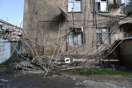 Ürəkbulandıran mənzərə, Bakının pərdə arxasında qalan binaları - FOTOREPORTAJ