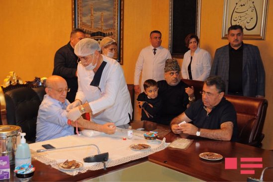 Bu da Allahşükür Paşazadənin heç yerdə görmədiyiniz NƏVƏSİ - FOTO