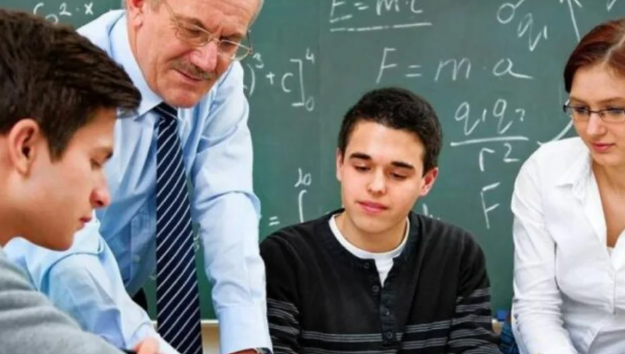 Təhsildə böyük dəyişikliklərin ANONSU - Hansı addımlar atılmalıdır?