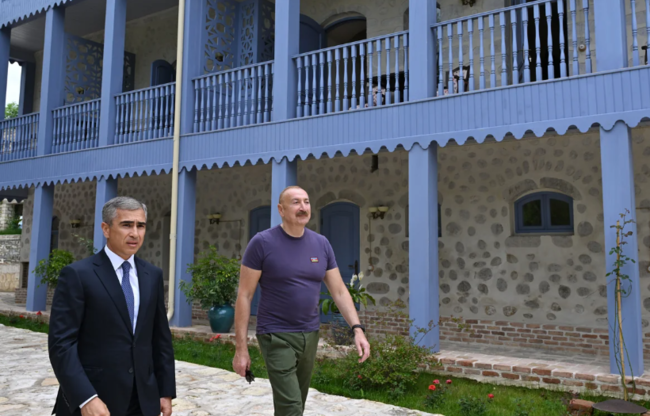 Prezident İlham Əliyev Şuşada "Yasəmən" hotelinin yeni korpusları ilə tanış olub - FOTO