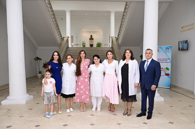 Mehriban Əliyeva Elmi-Tədqiqat Pediatriya İnstitutunda - Fotolar
