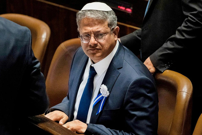 İsrailli nazir Netanyahudan Qəzzada döyüşləri bərpa etməyi tələb edib