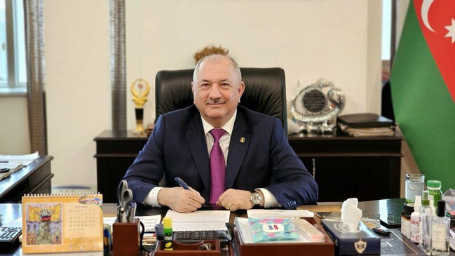 İcra başçısı "TikTok"dakı videoya görə onu məhkəməyə verdi - 100 manat aldı