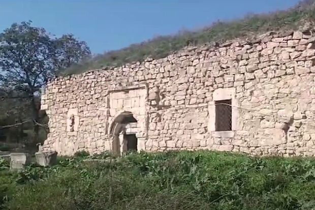 Bayrağımızı düşmənə təslim etməyən Natiq Qasımovun Xocalıda son dəfə döyüşdüyü ərazidən görüntülər - VİDEO