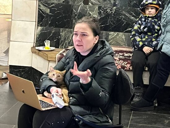 Ukrayna metrosu bu gün... - Fotolar