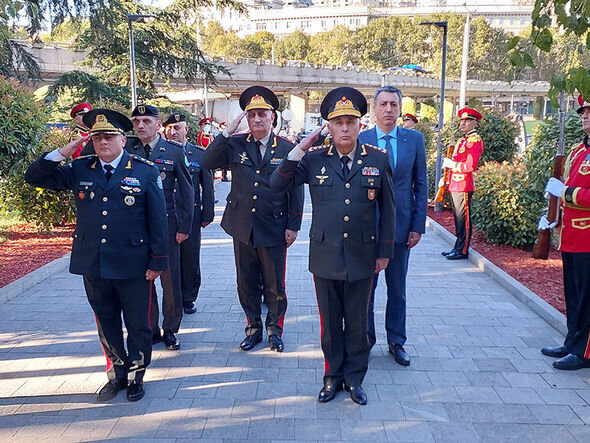 Azərbaycan Ordusunun Baş Qərargah rəisi Gürcüstanın müdafiə naziri ilə görüşdü - FOTO