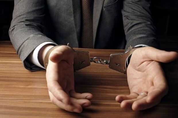 Azərbaycanda ali məktəbdə əməliyyat keçirilib, dekan saxlanılıb - FOTO