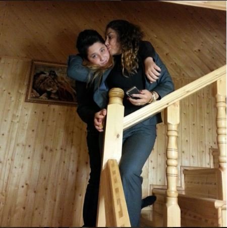 Aparıcı İlqar ikinci həyat yoldaşı və oğlu ilə FOTO PAYLAŞDI