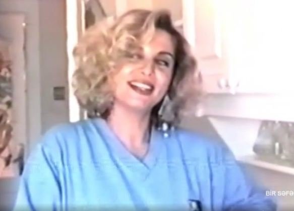 "Azərbaycanlılar kimi sevəcəyini yaxşı bilir" - Məşhur müğənninin arxiv görüntüləri - FOTOLAR