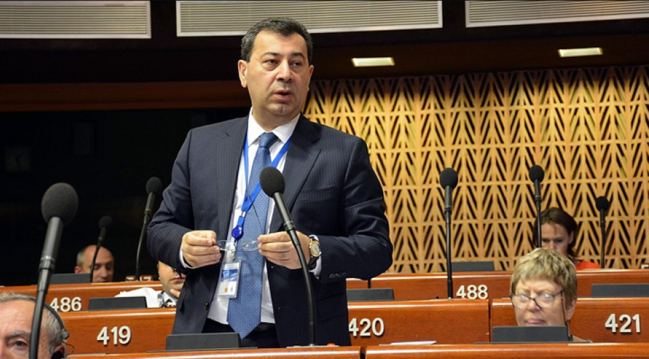 Azərbaycanlı deputat erməni həmkarını belə SUSDURDU - VİDEO