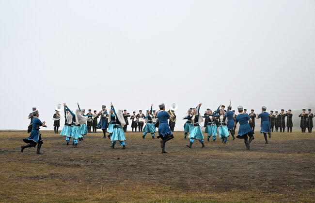 Cıdır düzündə Qarabağ atlarının şousunu izlədilər - Fotolar