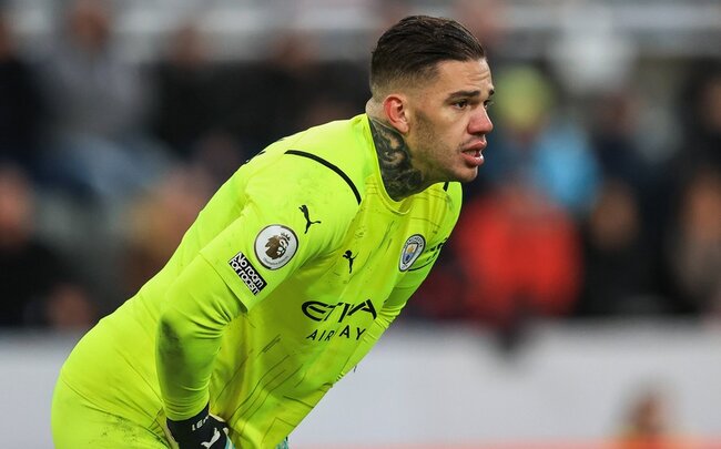 "Qalatasaray" "Mançester Siti"nin qapıçısı üçün rəsmi təklif göndərib