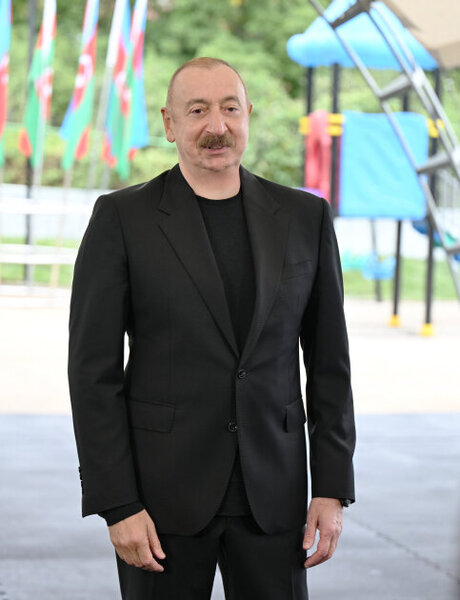 Prezident Xocalı sakinləri ilə görüşdü - Fotolar