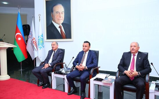 "Müasir Azərbaycan tibb tarixində Heydər Əliyev faktoru" adlı panel diskussiyası keçirilib